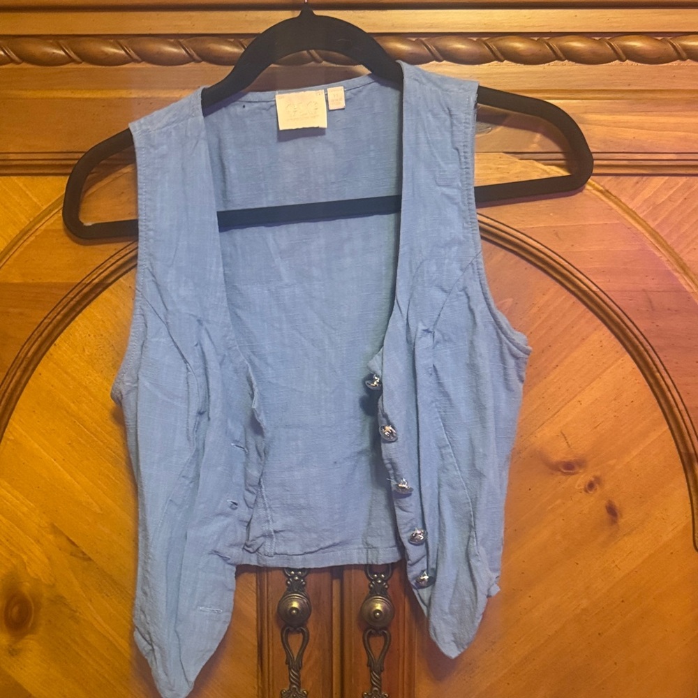 LG Sky Blue Sleeveless Button Blouse